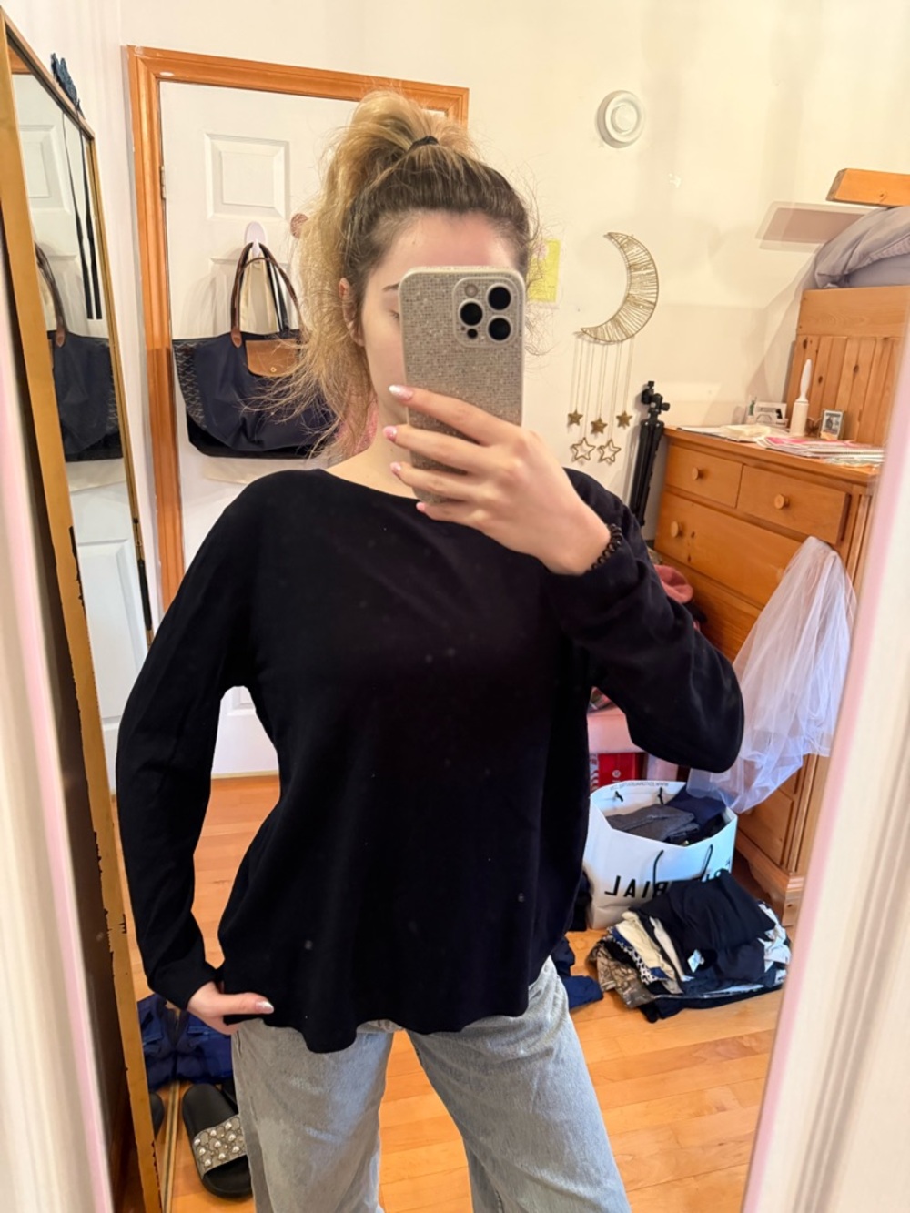 Zara Black Long-Sleeve Crewneck Sweatshirt